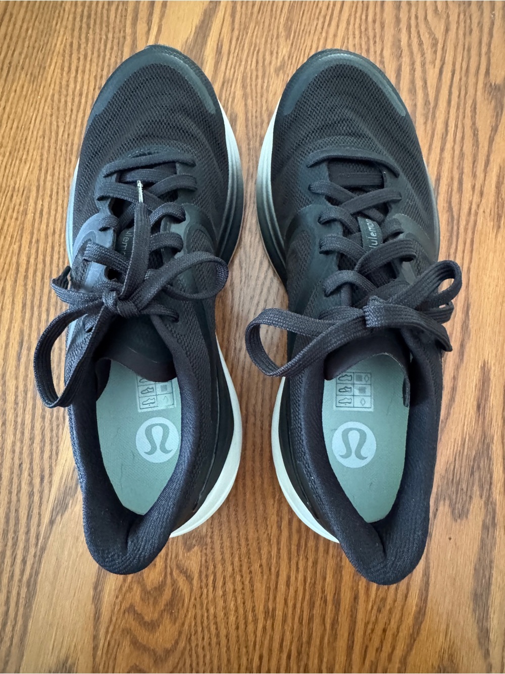 NWOT lululemon athletica Women’s Blissful Run 2 Black Athletic Lace-Up Sneakers